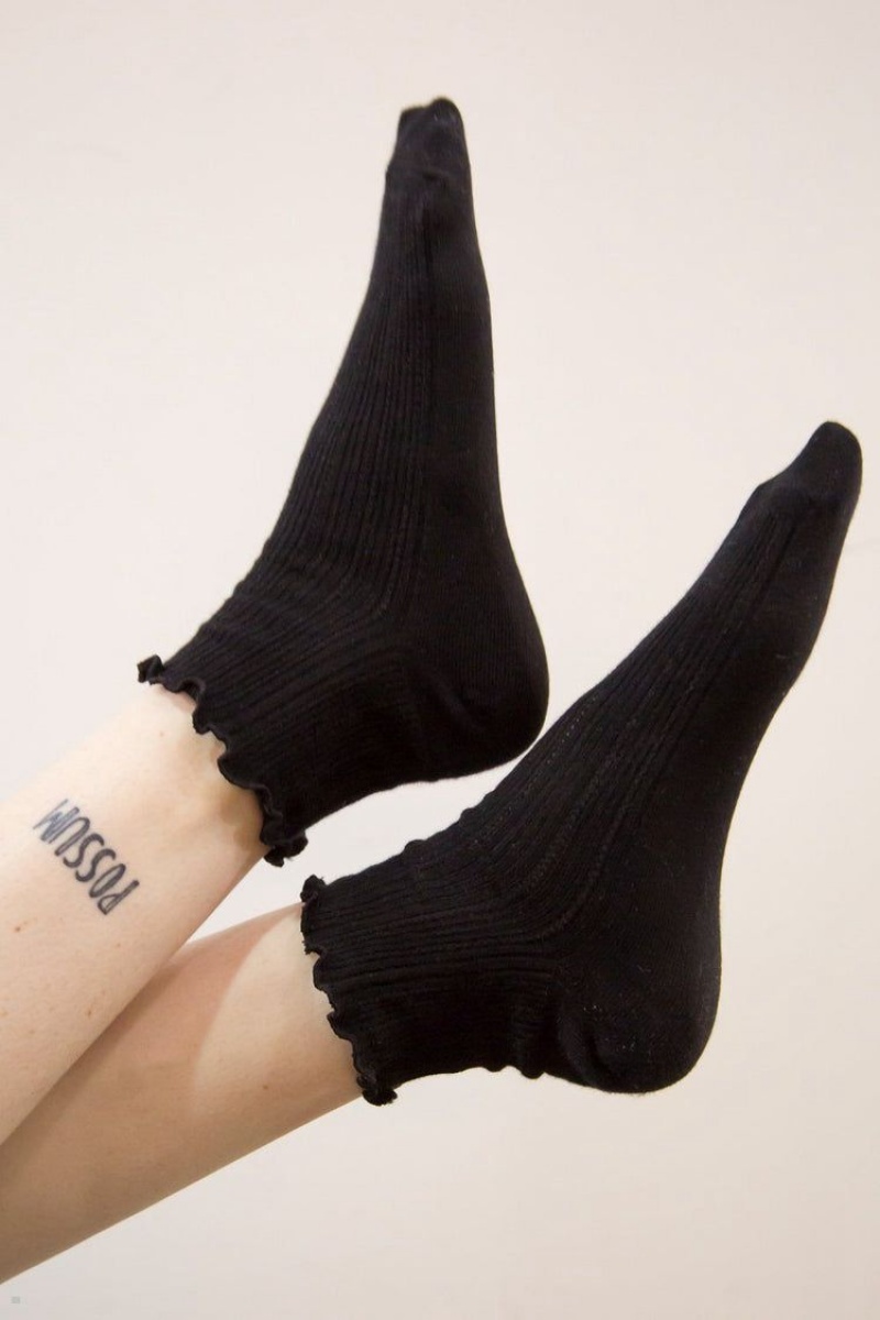 Chaussette Brandy Melville Ruffle Nervuré Noir | SCT-45928173